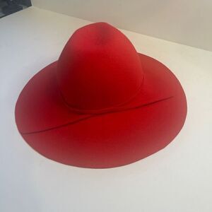 Vintage Anita Pineault Furfelt Hat